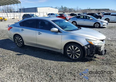 2016 Nissan Altima 2.5 z USA, uszkodzony, nr VIN 1N4AL3AP2GC138209